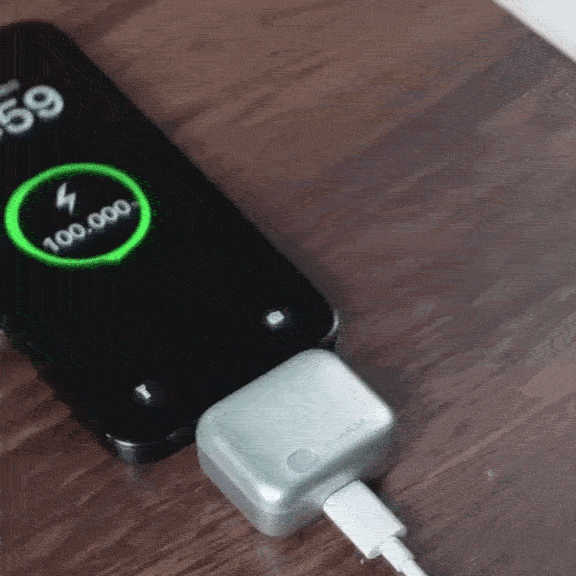 Adaptor Inteligent USB-C cu Oprire Automată a Încărcării